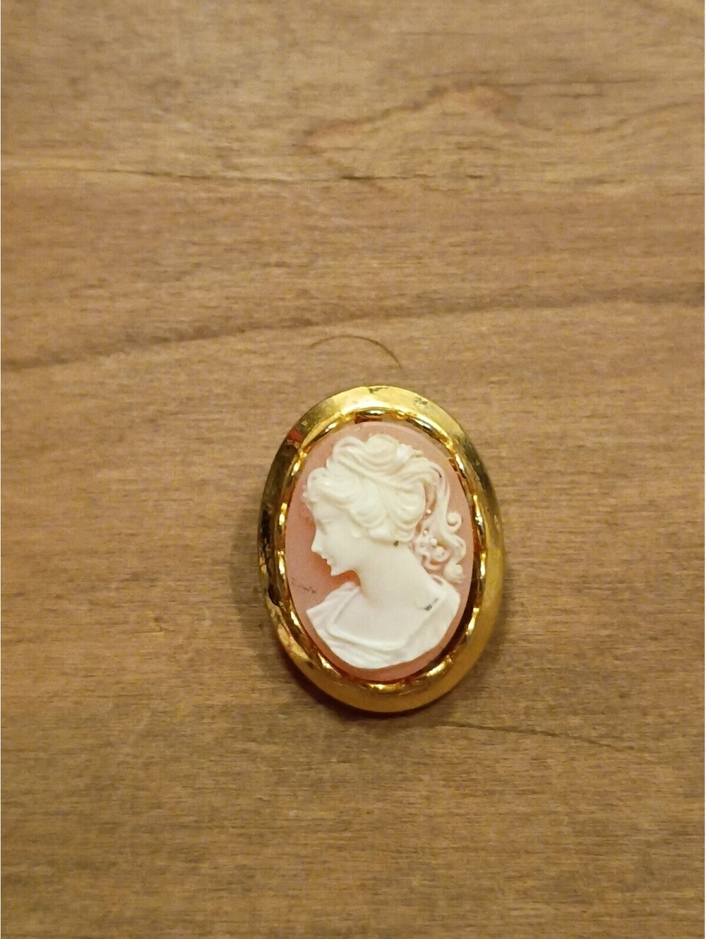 Vintage Petite Peach White Cameo Brooch Pin